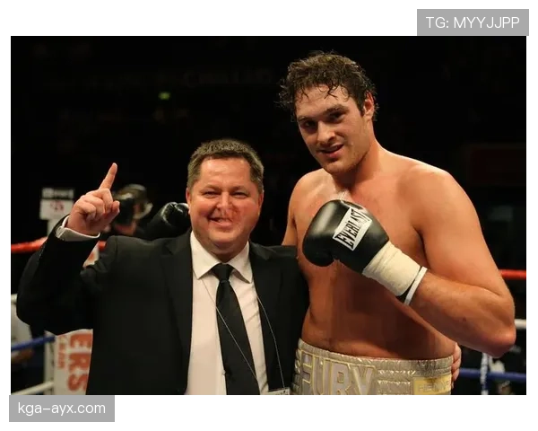 泰森·富里连吃两天大餐，拳击场上那个节食狂人到底去哪儿了？